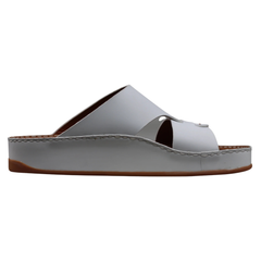 White Raha Medicated Arabic sandals for men in opposite side view, featuring premium leather, handcrafted stitching and a supportive medicated footbed