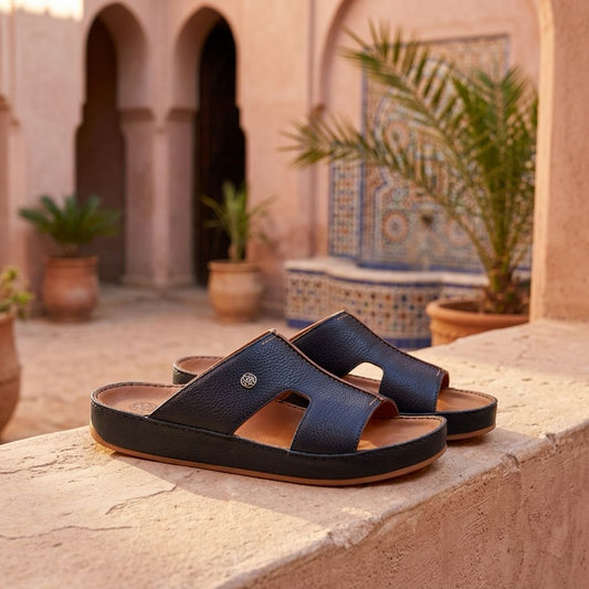 Arabic Sandals for Foot Pain: What to Look for in UAE